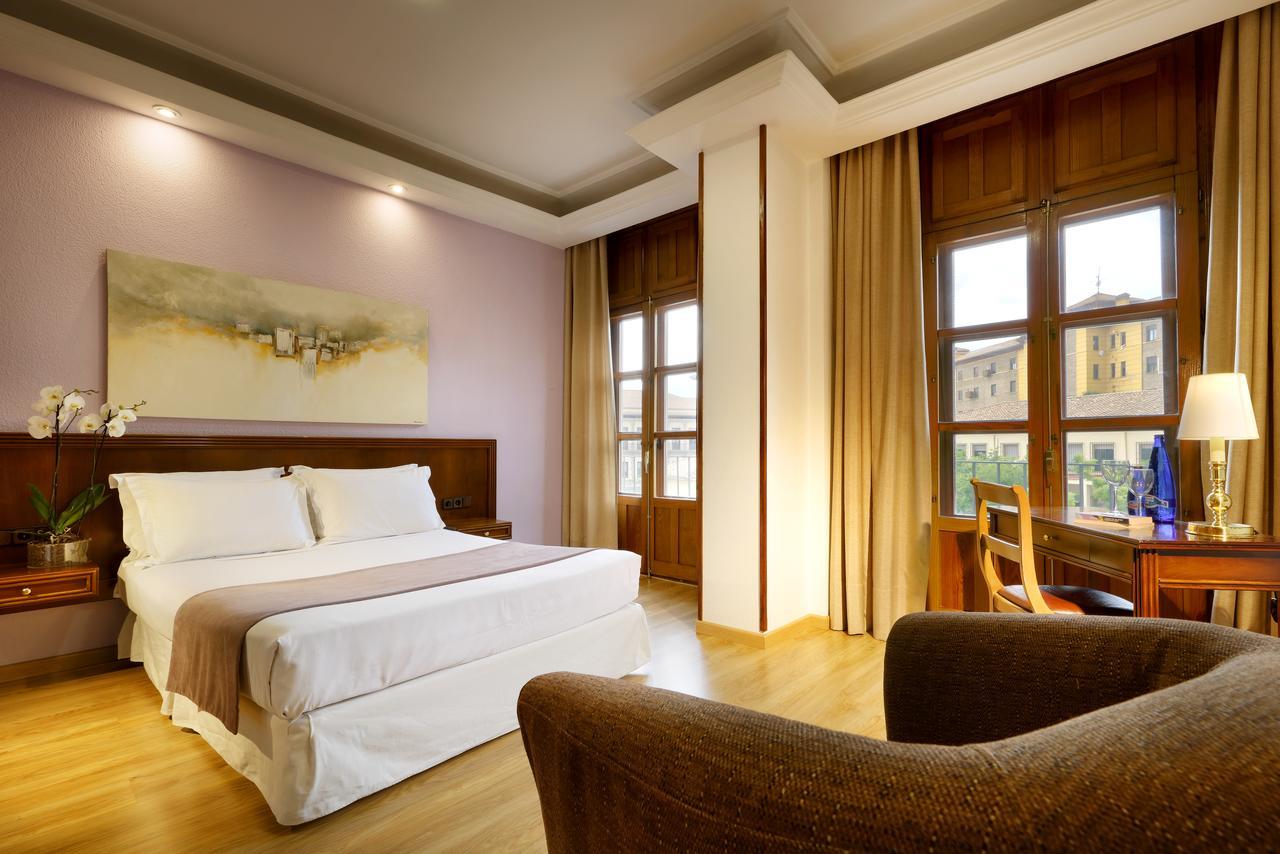 Hotel Exe Triunfo 4*
