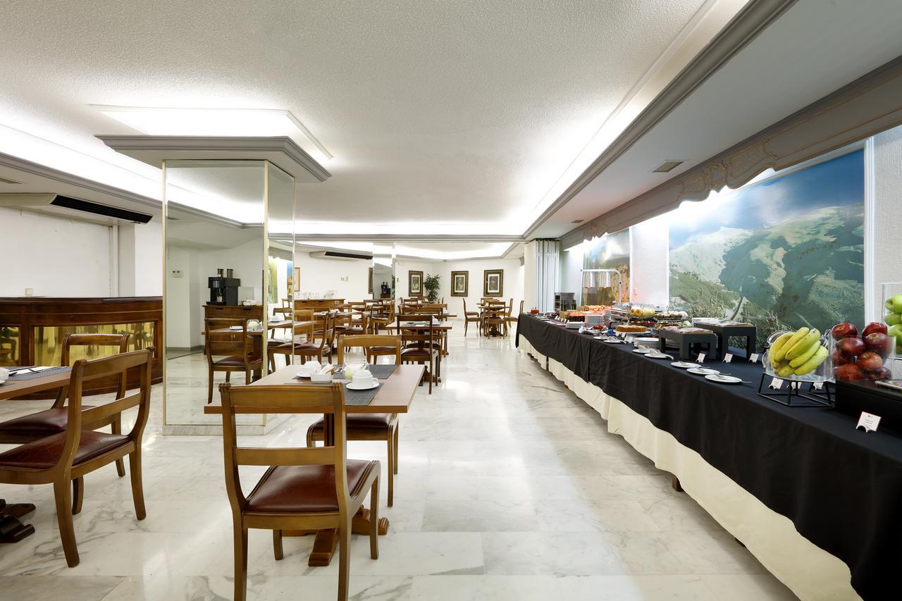 Exe Triunfo Hotel Granada